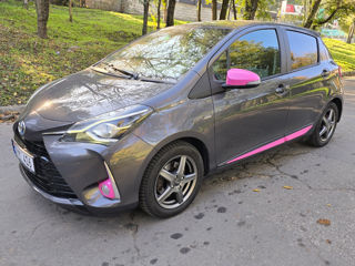 Toyota Yaris foto 2