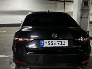 Skoda Superb foto 3