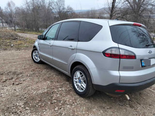 Ford S-Max foto 4