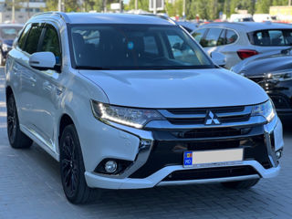 Mitsubishi Outlander foto 4