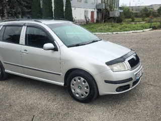 Skoda Fabia foto 1