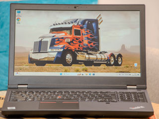 Lenovo ThinkPad P15/ Core I7 10850H/ 32Gb Ram/ Nvidia RTX 3000/ 1Tb SSD/ 15.6" FHD IPS!! foto 1