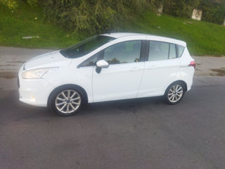 Ford B-Max foto 9