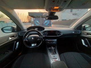 Peugeot 308 foto 9