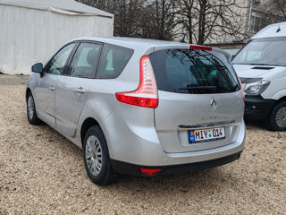 Renault Scenic foto 12