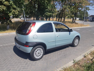 Opel Corsa foto 2