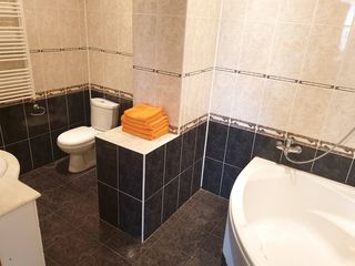 Centru// apartament cu spațiu suficient pentru familie /// 221 m2// 4 odăi separate foto 10