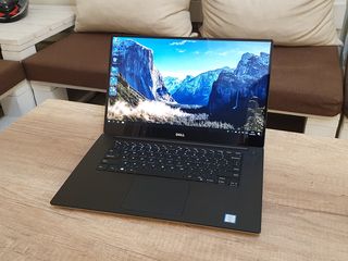 Dell XPS 15 (FullHD ips, i5 6400HQ, GTX 960m 2Gb, 16Gb DDR4, ssd NVME 256b + HDD 1Tb) foto 1