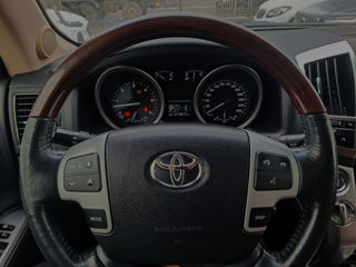 Toyota Land Cruiser foto 11