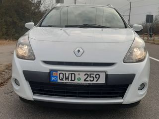 Renault Clio foto 1