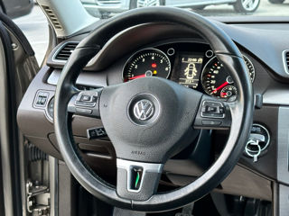 Volkswagen Passat foto 9