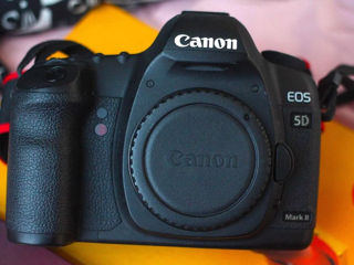 Профессиональный фотоаппарат Canon 5D Mark ii ( mark 2 )