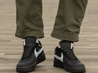 Nike Air Force 1 Low Black x Off-White foto 7