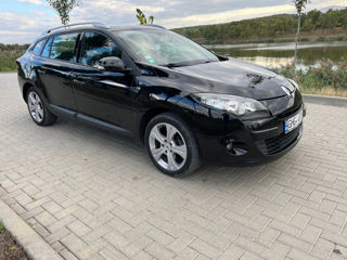 Renault Megane foto 2