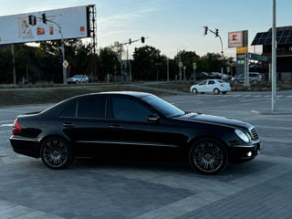 Mercedes E-Class foto 3