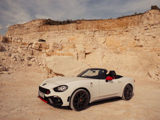 Abarth 124 Spider фото 8