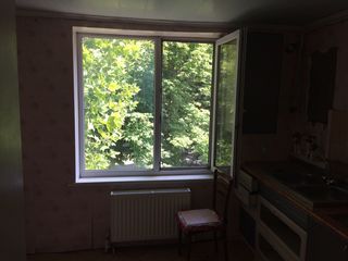 Apartament cu 2 odăi ! foto 2