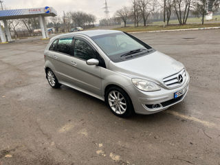 Mercedes B-Class