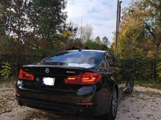 BMW 5 Series foto 2