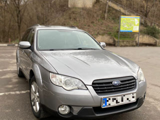 Subaru Outback foto 1