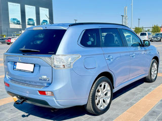 Mitsubishi Outlander foto 5