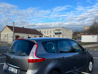 Renault Grand Scenic foto 4