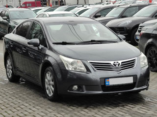 Toyota Avensis foto 4