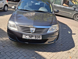 Dacia Logan foto 1