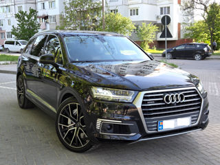 Audi Q7 e-tron, 2016 г.