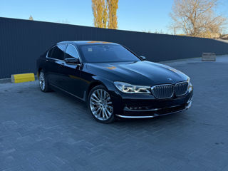 BMW 7 Series foto 3