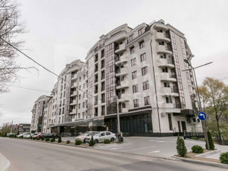 Apartament cu 3 camere, 96 m², Centru, Ialoveni foto 2