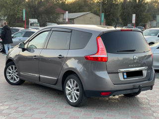 Renault Grand Scenic foto 3