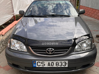 Toyota Avensis foto 3