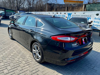 Ford Fusion foto 3