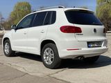 Volkswagen Tiguan foto 4