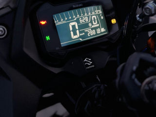 Suzuki GSX-250R ABS foto 5