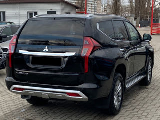 Mitsubishi Pajero Sport foto 3