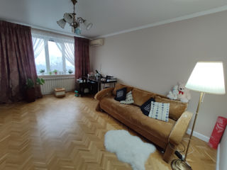 Apartament cu 2 camere, 60 m², Botanica, Chișinău foto 9