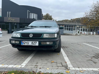 Volkswagen Passat foto 4