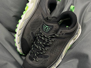 HOKA One Ultra Low Gore Tex Black Zest