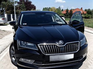 Skoda Superb foto 2