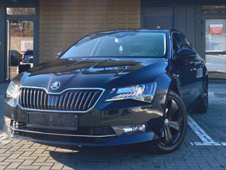 Skoda Superb foto 3