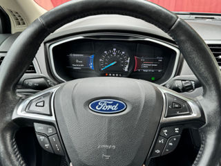 Ford Fusion foto 6