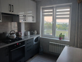 Apartament cu 2 camere, 50 m², Buiucani, Chișinău foto 1