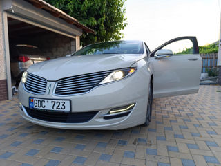 Lincoln MKZ foto 1