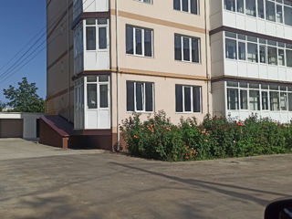 Apartament cu 3 camere, 70 m², Centru, Drochia foto 2