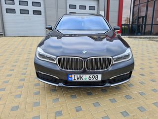 BMW 7 Series foto 2