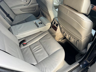 BMW 5 Series foto 9