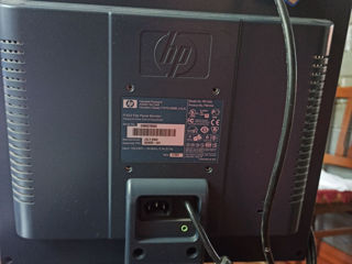 Monitor HP, diagonala 15" foto 2