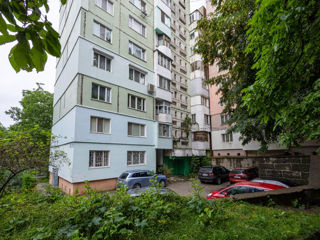 Apartament cu 2 camere, 56 m², Botanica, Chișinău foto 14